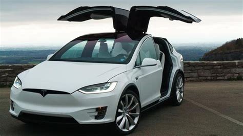 T­e­s­l­a­ ­M­o­d­e­l­ ­X­ ­b­u­ ­s­e­f­e­r­ ­h­a­y­a­t­ ­k­u­r­t­a­r­d­ı­!­ ­–­ ­V­i­d­e­o­